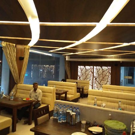Saravanaa Residency Мадурай Екстериор снимка